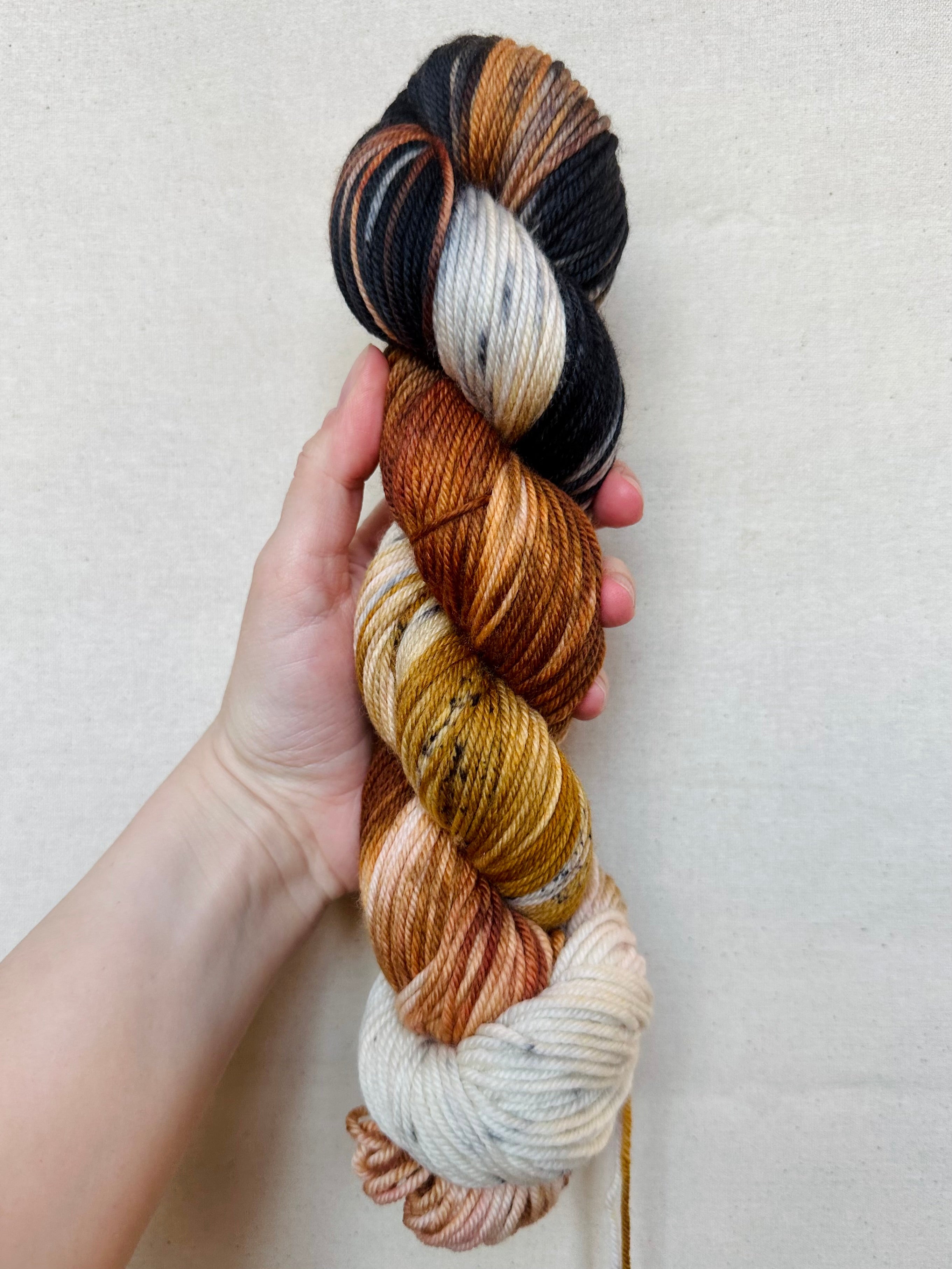 Theo | Familiars Collection