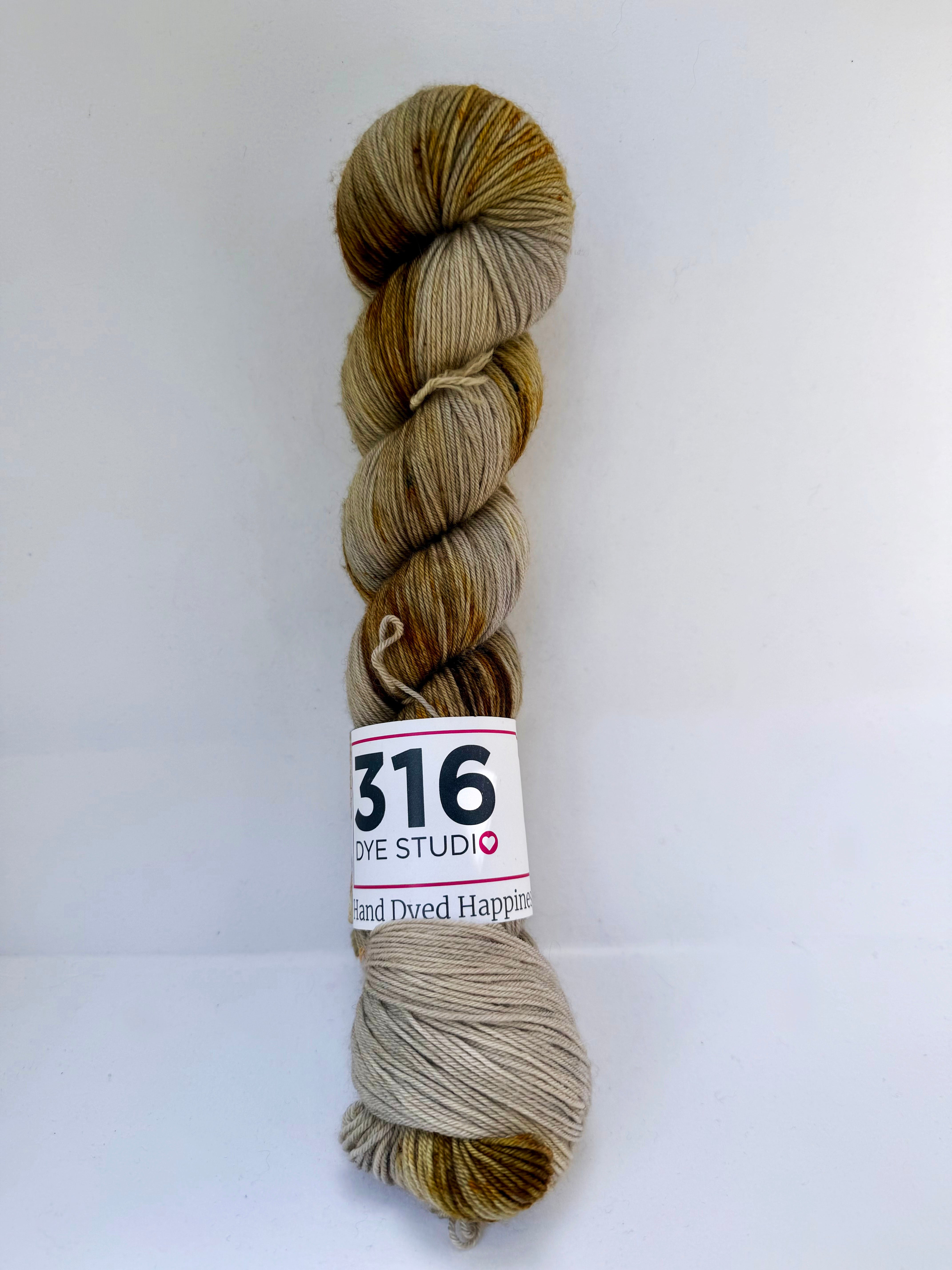 DESTASH ITEM | 316 Dye Studio | Mawwiage - House Fingering