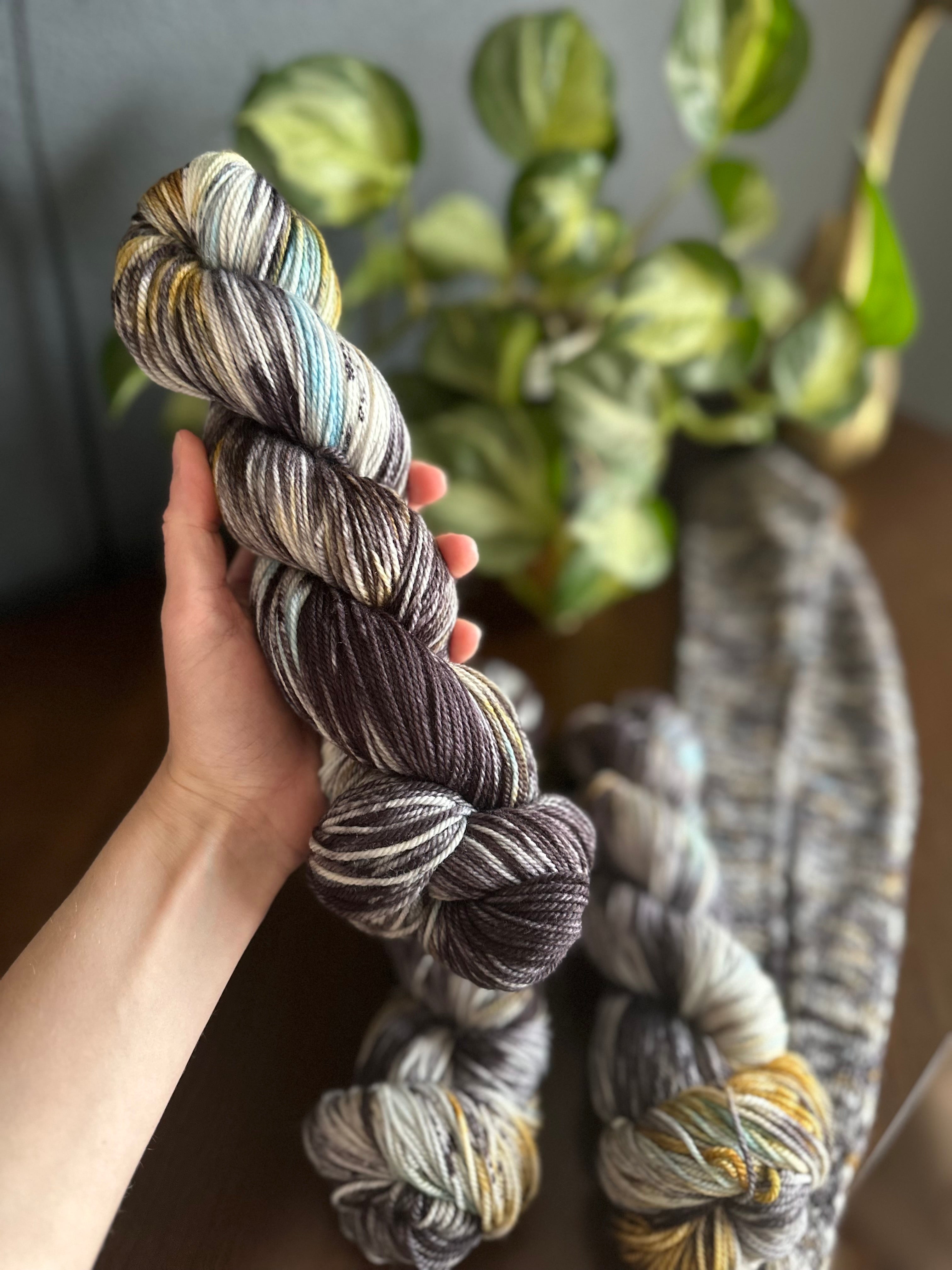 Ella | Familiars Collection